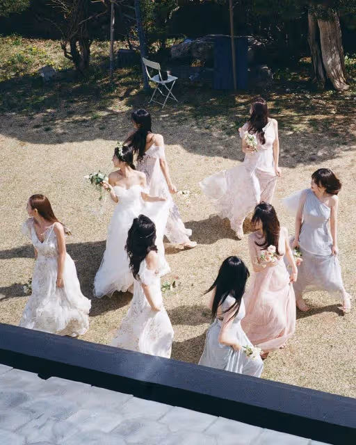 韓女星與圈外男友結婚,8位女愛豆當伴娘,網友:伴娘團顏值太高