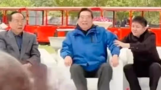 曝李天一赴美不歸！老友楊洪基揭老底，84歲李雙江被攙扶接商演