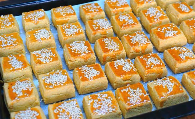 用玉米面自製粗糧餅乾,不餳面不發麵,酥香甜蜜,比桃酥好吃太多