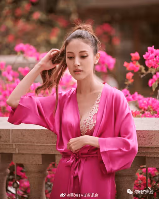 TVB小生女友突曬爛面相嚇窒網民!素顏跌曬Watt女神味全失