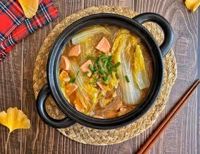娃娃菜粉絲煲，低卡又鮮美