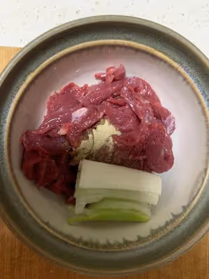 丈母娘吃了都夸的涼拌香菜牛肉
