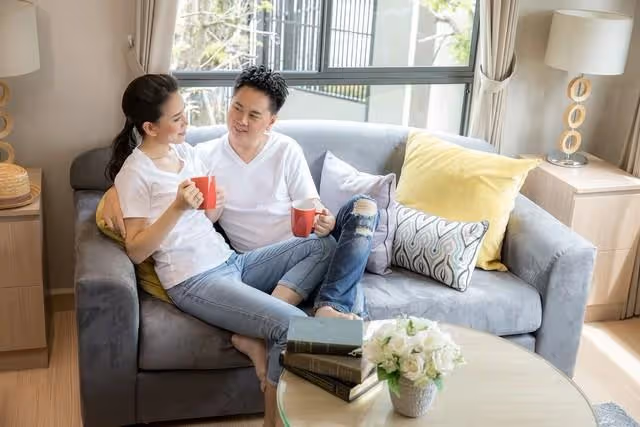 「你跟你媽媽和姐姐過吧,我們離婚」不顧任何人反對,小雅離婚了