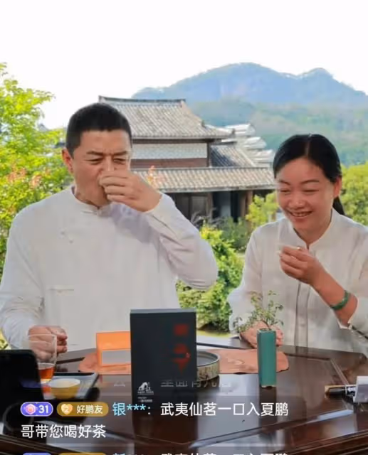李亞鵬:莫欺少年窮,以前我到景點都拉橫幅歡迎,如今處處受排擠