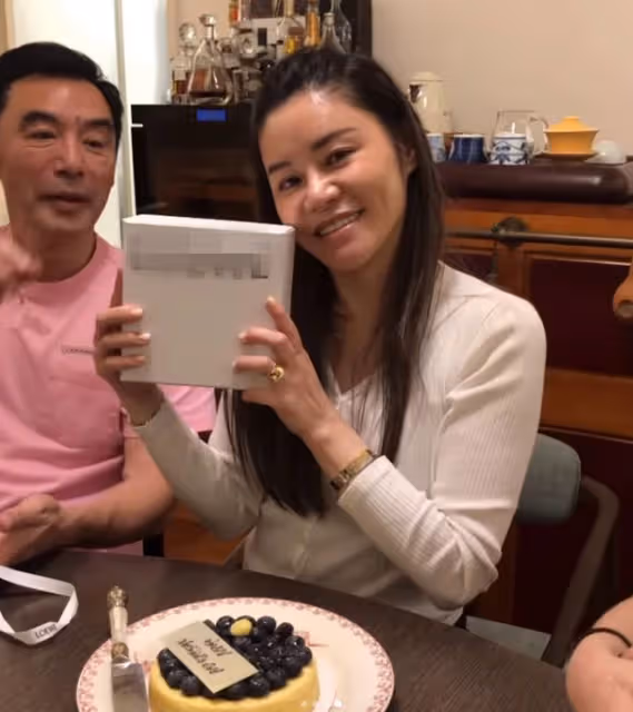 章小蕙女兒為後媽慶母親節！精心準備禮物太孝順，卻不願提及生母