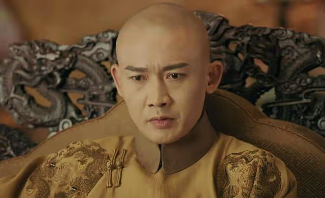 聶遠妻子母親節公開二胎性別!罕曬一家溫馨合影,寶貝穿裙很可愛