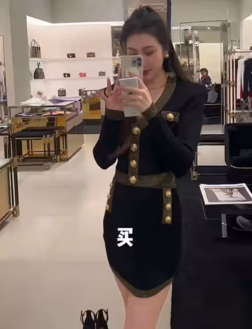 陳佩斯妹妹澳門過母親節!與女兒狂購奢侈品吃大餐,愛女已嫁豪門