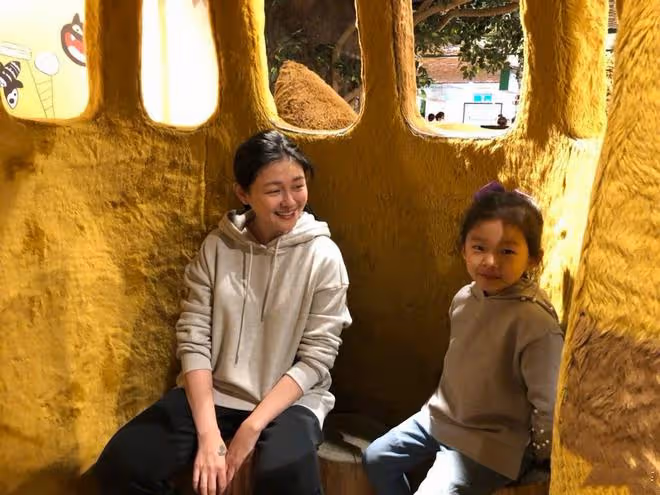 汪小菲曬兒子慶生照,兒女正面出鏡像爸爸,姐弟倆悶悶不樂引爭議