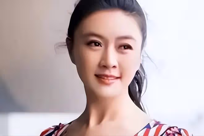 初戀陸毅,痴愛王志文,富豪老公入獄去世,她拿130億笑著活下去