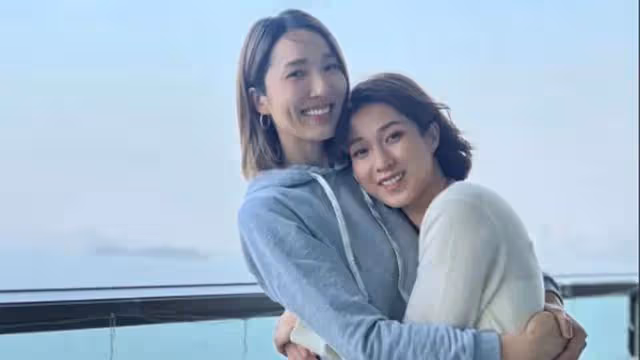 TVB前當家花旦罕曬豐滿事業線,嫁大13歲丈夫,結婚後定居加拿大