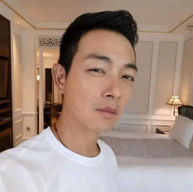 內地生意越做越大!TVB前男星激動登長城,完成人生願望直呼震撼