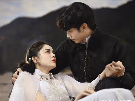 「蠢美人」古力娜扎,簽錯公司,交錯男友,不紅不是沒原因