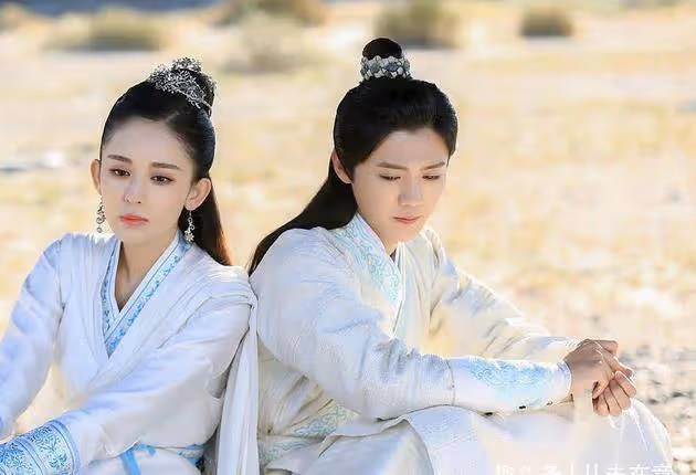 「蠢美人」古力娜扎,簽錯公司,交錯男友,不紅不是沒原因