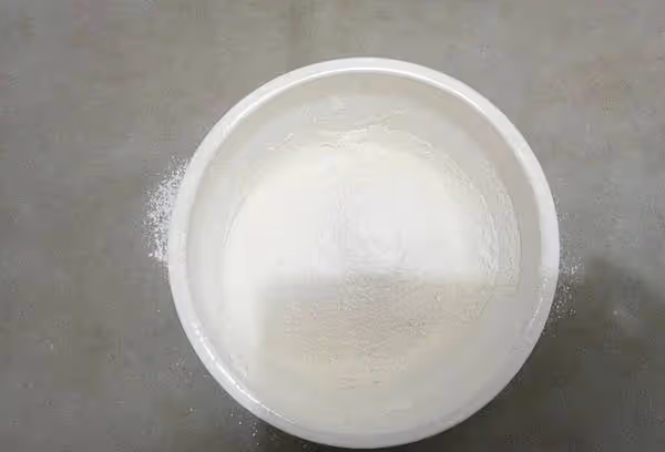 教你做創意小零食,1碗麵粉,2個雞蛋,鍋里一炸,比蛋糕都好吃~