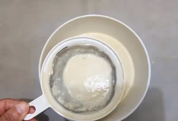 教你做創意小零食,1碗麵粉,2個雞蛋,鍋里一炸,比蛋糕都好吃~