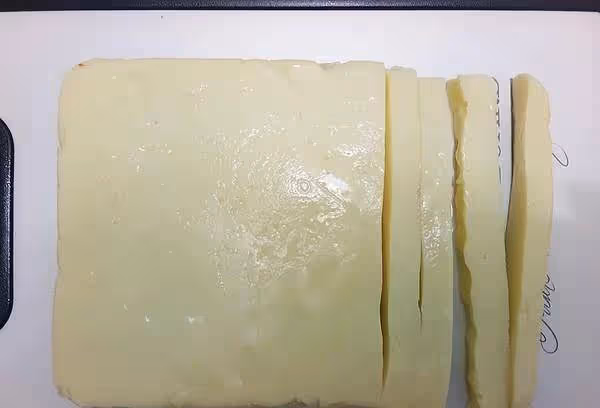 教你做創意小零食,1碗麵粉,2個雞蛋,鍋里一炸,比蛋糕都好吃~
