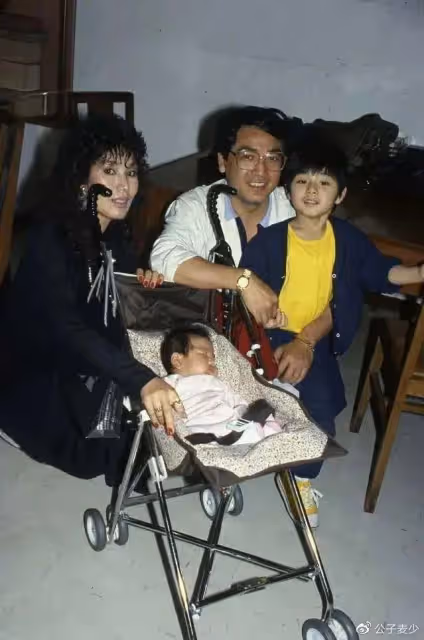 知名港星秦沛定居加拿大!疑已放棄中國國籍,二婚娶日本妻子很幸福