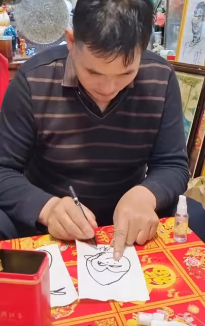 大衣哥被邀請參加畫展遭人諷刺不懂藝術,在家畫一幅畫被拍出百萬
