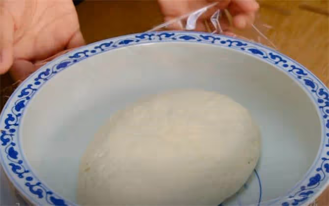 早餐餅柔軟不發硬，關鍵在和面，試試這個新做法，柔軟千層超好吃