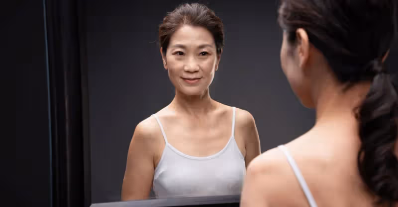 61歲阿姨說：和再婚老伴同居後才明白，男人老了還要找老伴的原因