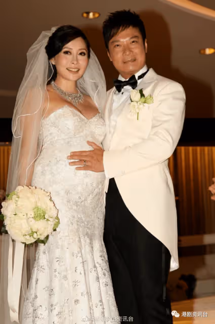 湯盈盈爆錢嘉樂零表示!貼家庭照飛甩老公疑詐型 細女笑容五官神複制阿媽