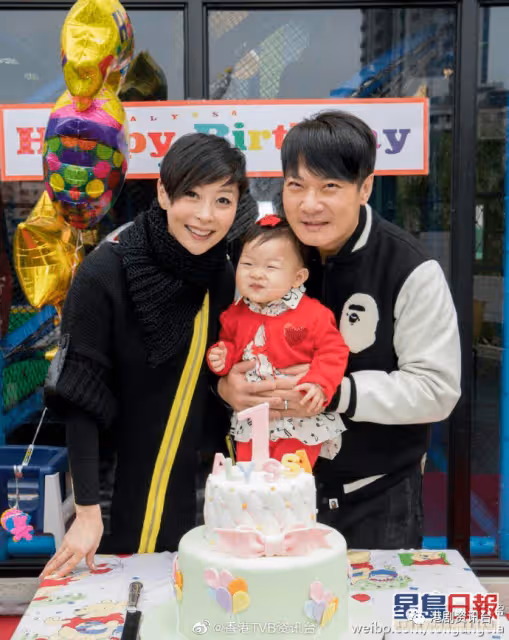 湯盈盈爆錢嘉樂零表示!貼家庭照飛甩老公疑詐型 細女笑容五官神複制阿媽