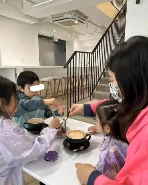 汪小菲和霍啟剛同時曬孩子正面照,霍啟剛被祝福,汪小菲卻被告了