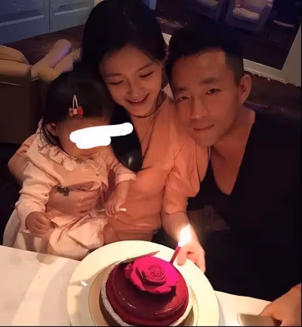 汪小菲和霍啟剛同時曬孩子正面照,霍啟剛被祝福,汪小菲卻被告了