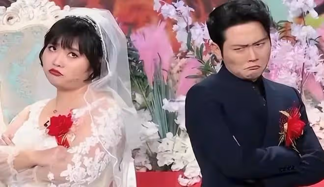 曹雲金事業翻紅,直播間開播點贊破1億,與郭德綱的關係再起爭議