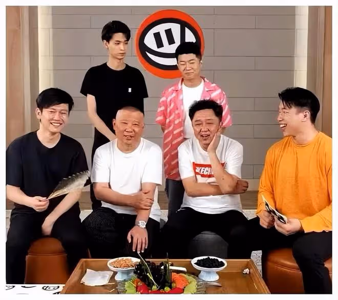 曹雲金事業翻紅,直播間開播點贊破1億,與郭德綱的關係再起爭議