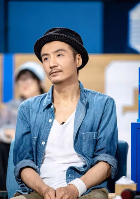 18場演出連軸轉的朴樹,與其說他為了錢,倒不如說向死而生