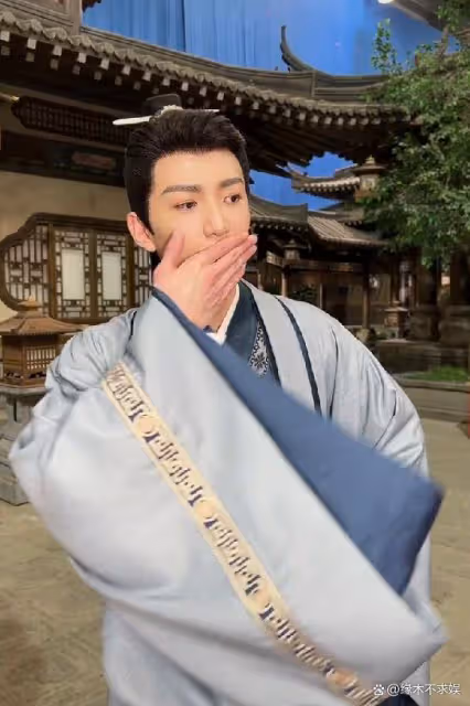 洪欣之子資源飛升!感謝Angelababy照顧,洪欣和解內幕疑曝光!