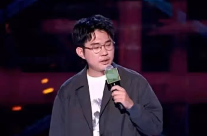 脫口秀事件風波升級!李誕被扒黑歷史,曾稱女性穿內衣能「躺贏」