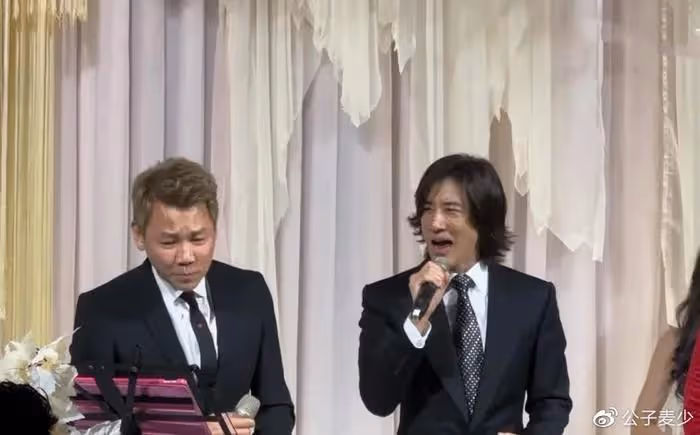 王力宏李靚蕾離婚後首合體!滿頭白髮神似洪金寶,女方眼神呆滯