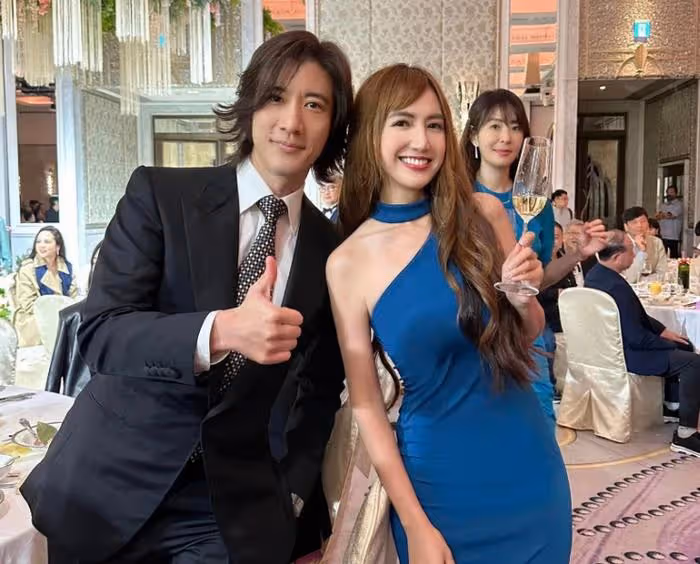 王力宏李靚蕾離婚後首合體!滿頭白髮神似洪金寶,女方眼神呆滯