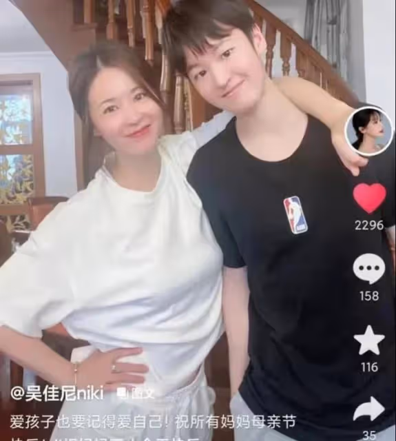 61歲馬景濤現身忘年交婚宴,像四十齣頭,二婚離婚後徹底無戲可拍