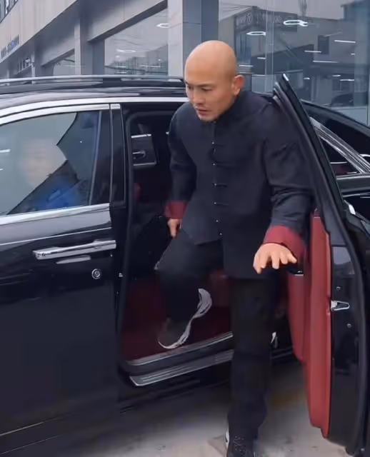 武僧一龍:尷尬了,少林派出弟子打假,告知天下武僧一龍是假冒的