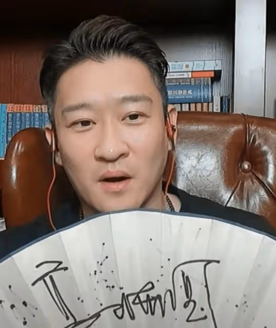 曹雲金回應和郭德綱的恩怨,不後悔離開德雲社,放話:我太知足了