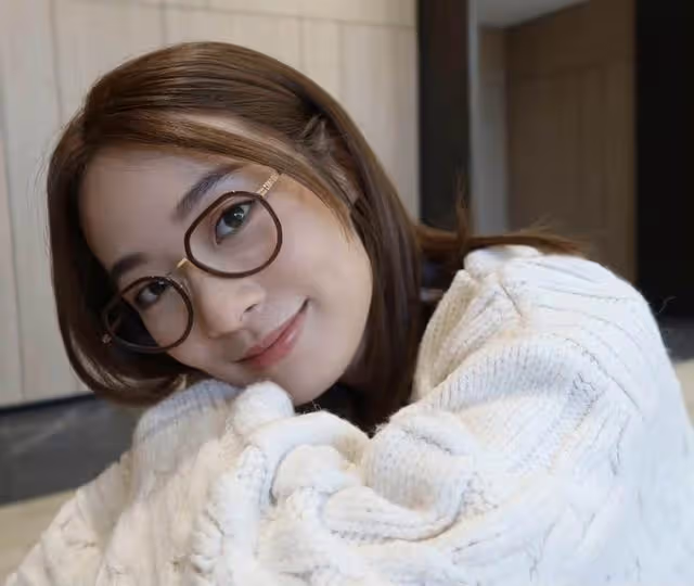 香港知名女星新劇演風塵女子,遭霸王硬上弓,場面激烈尺度大