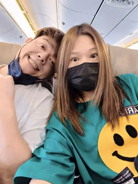 才宣布結婚！39歲女星「無預警報喜」：寶寶提前報到了　甜曬「一家三口全家福」喜迎第一個母親節