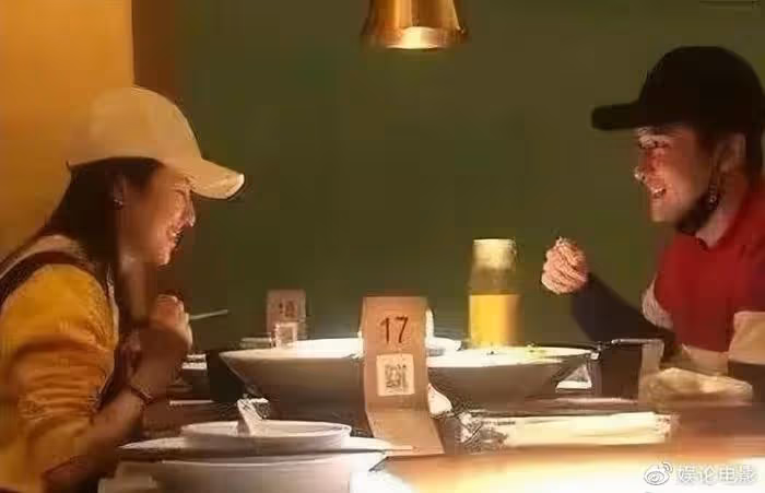 張新成李蘭迪泰國游正臉照曝光,這算實錘嗎?