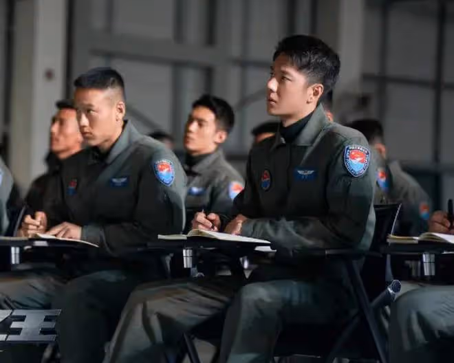 曝王一博趙麗穎再傳二搭，兩人將出演《人魚》，女方後援會否認