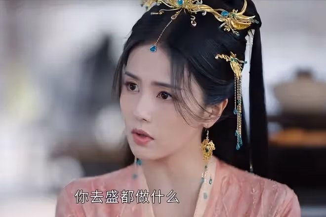顏值不輸白鹿,長相神似某爽,於正力捧「關係戶」終於走紅