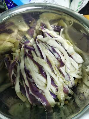 涼拌茄子這樣做，堪稱米飯殺手