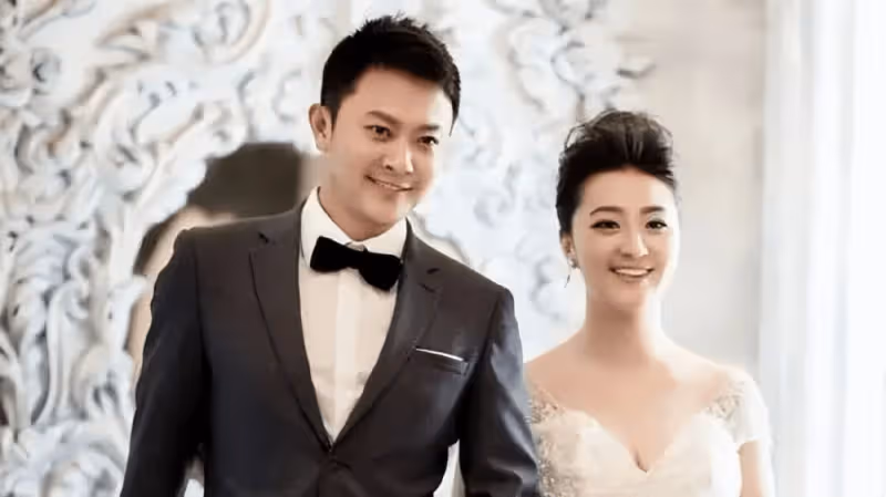 被老婆坑慘的3位男星，老婆人前清純人後瘋狂，最後一個妻離子散