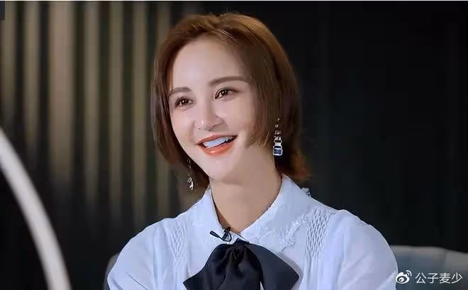 張歆藝近況瘦成紙片人，內娛畸形審美真可怕，二婚嫁袁弘生活很幸福