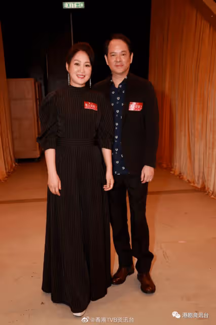 拍劇不用16歲兒子批准!梁小冰陳嘉輝夫妻檔開工興奮一齊食飯盒