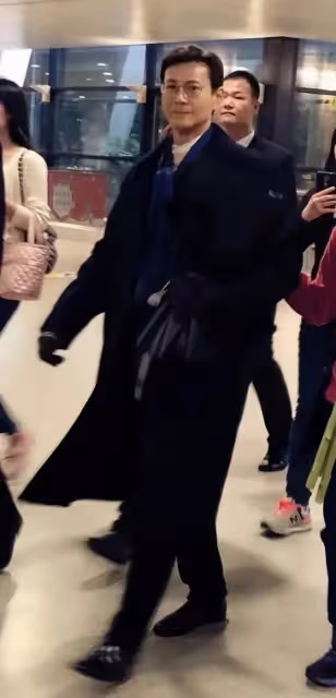 67歲呂良偉和60歲關之琳的同框照,徹底讓我懷疑人生了