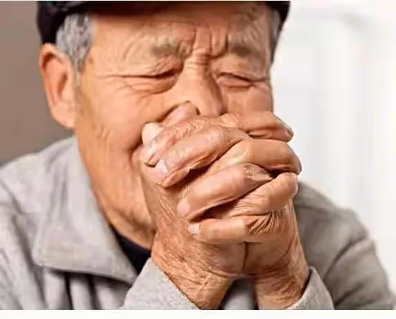 67歲大爺再婚47歲阿姨洞房花燭夜就要離婚,大爺哭訴:她太過分了