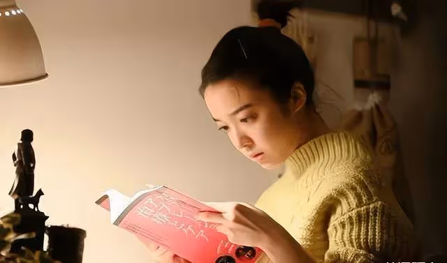 妻子生病早睡,男閨蜜發來訊息「想你了」 丈夫替妻回復「他今晚不在」捅破姦情:後續超勁爆!